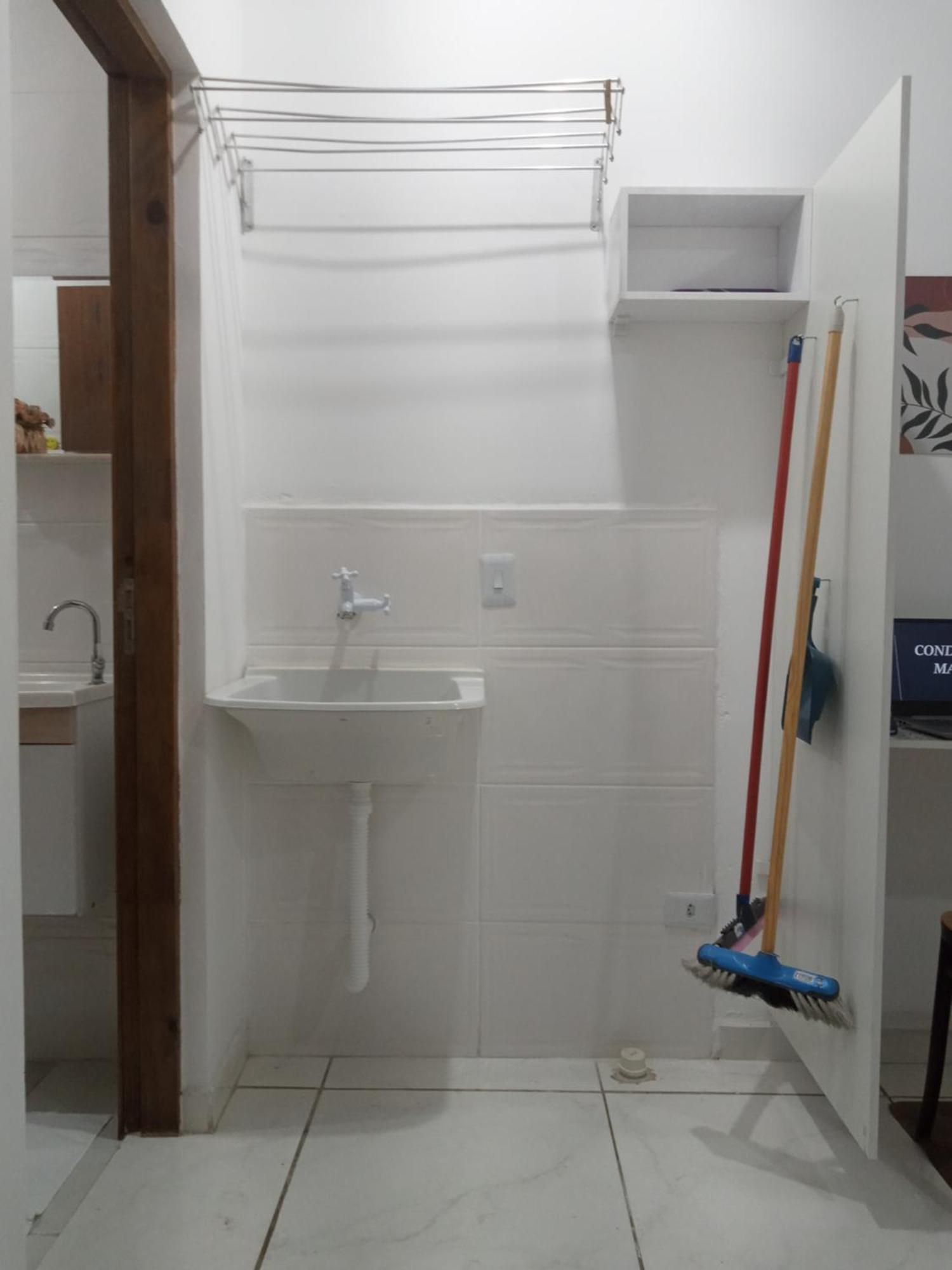 Apartamento Loft02 com garagem, Wi-fi, 25 min de Aparecida Pindamonhangaba Exterior foto